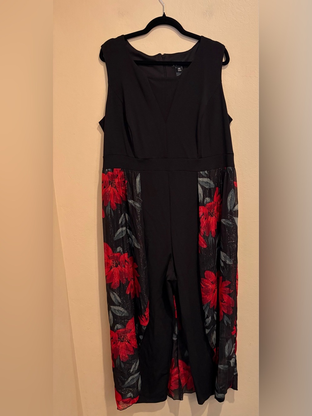 Chic and Unique Black Romper w/ Sheer Rose Side Panels, Date Night Out, size 18